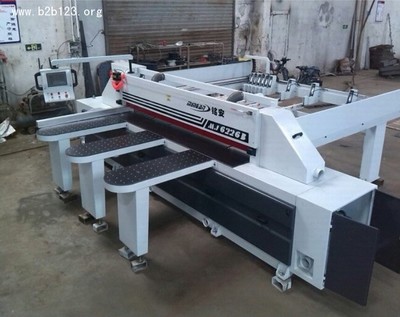 電子開料鋸的特點(diǎn)與開料優(yōu)勢